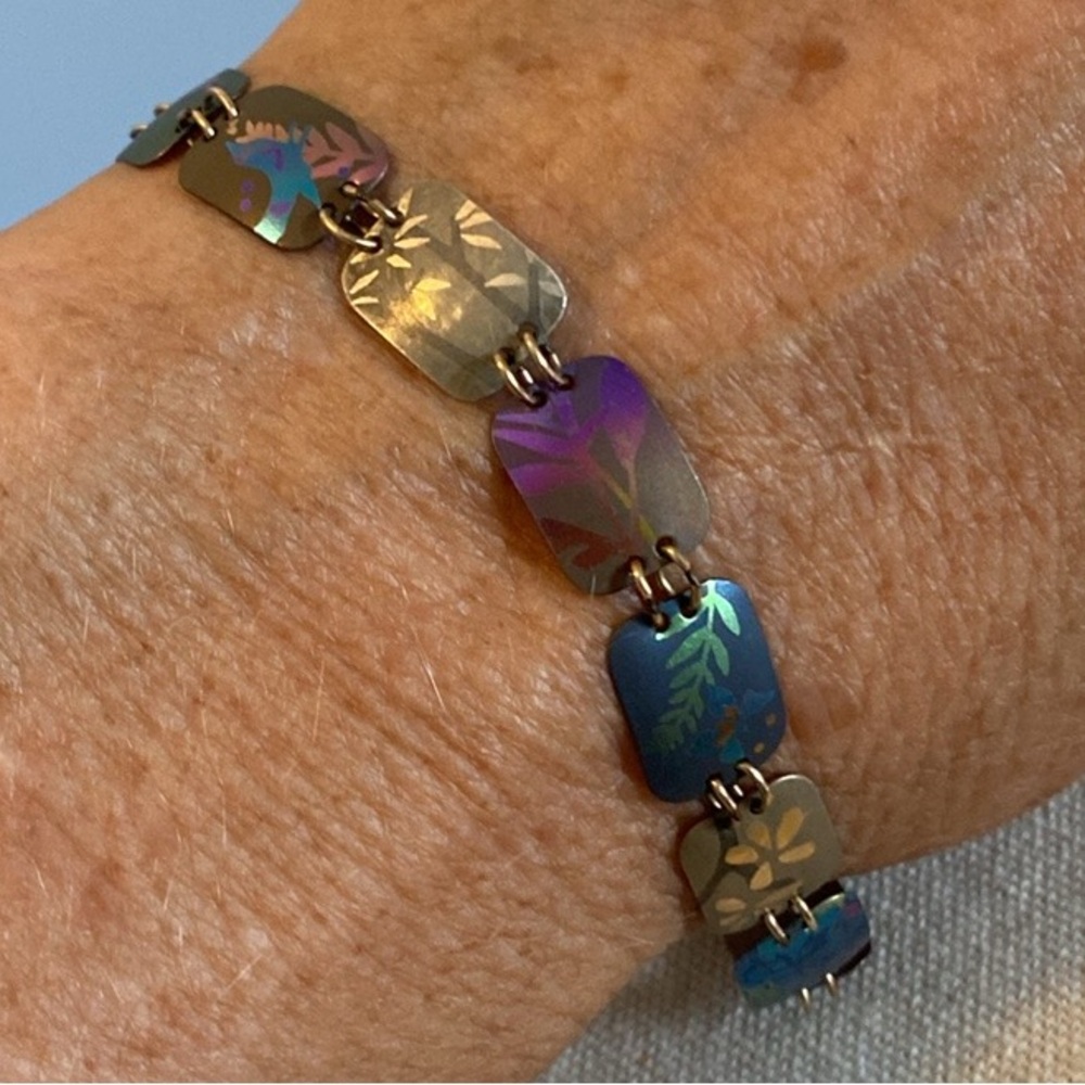 18k Gold Plated with Niobium Holly Yashi Bracelet